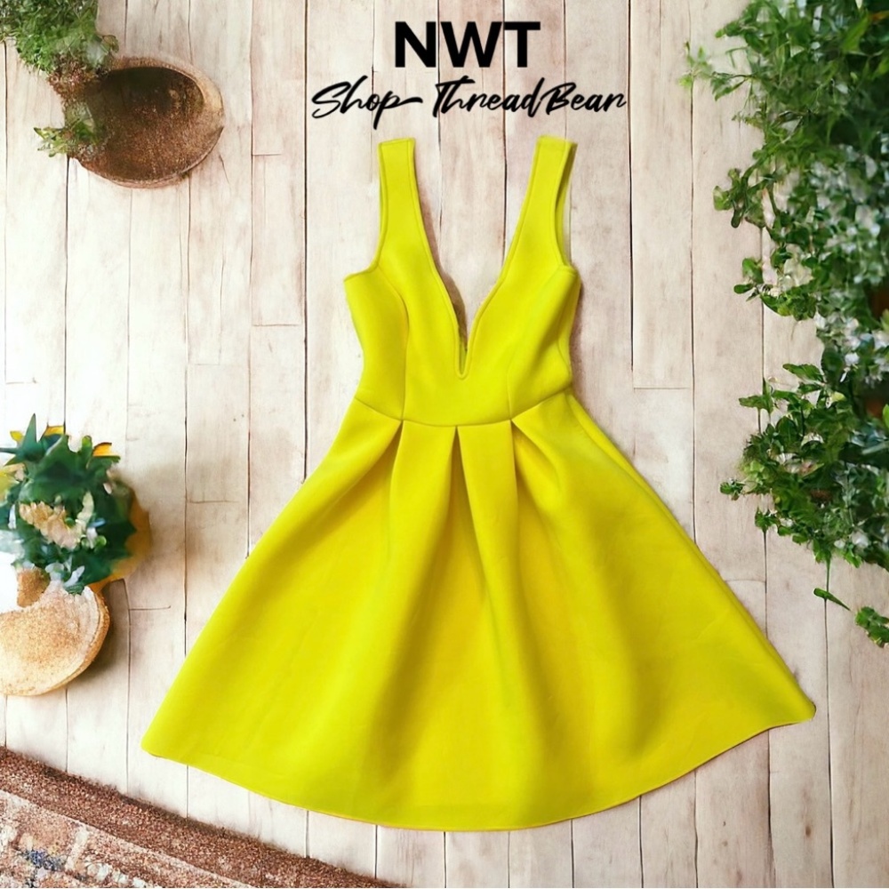 Party Perfect [Symphony] Bright Yellow Boutique NWT Sweet❤︎ Mini Dress | Small